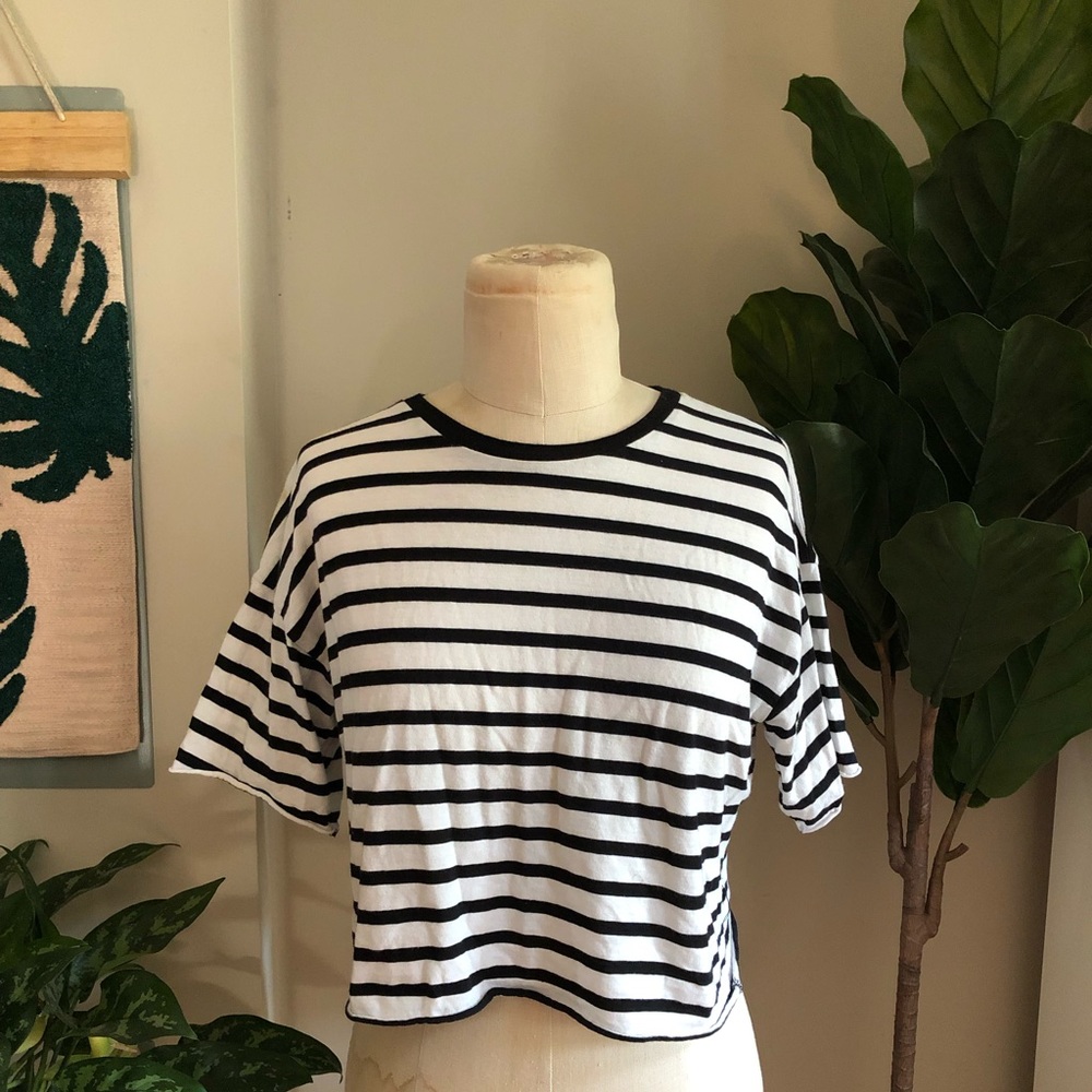 Forever 21 Stripe Cropped Tee Wide Sleeves